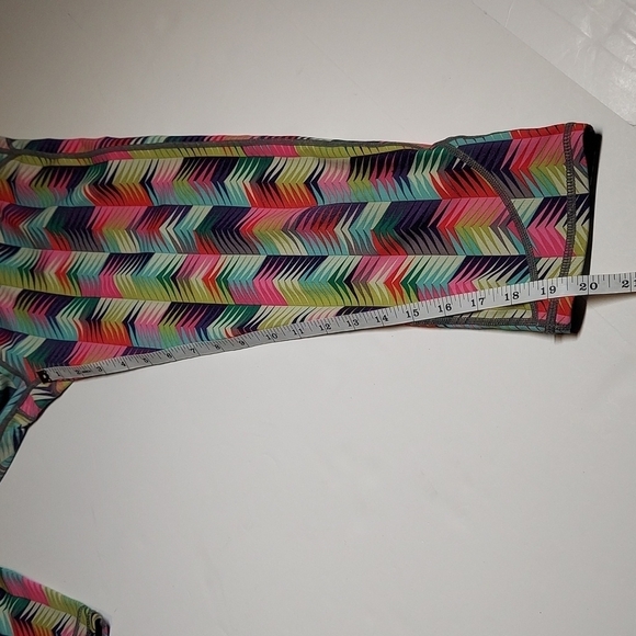 Fabletics Women's Lima Capri Multi Color Pants Size S - Picture 2 of 10